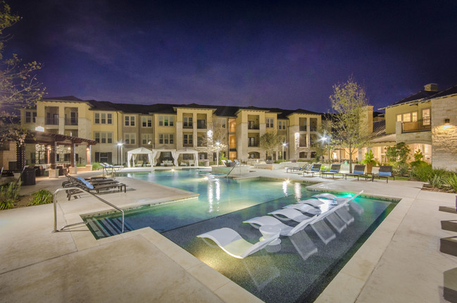 cascadia luxury apartment homes san antonio tx