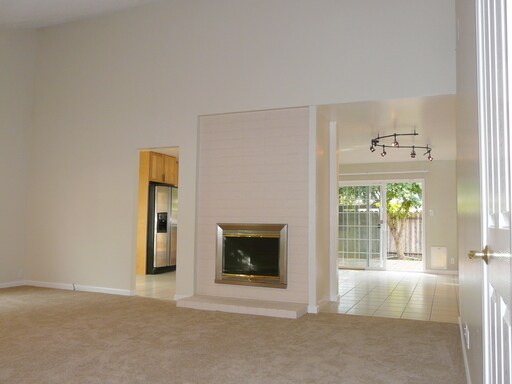 Building Photo - 2482 Claret Ct