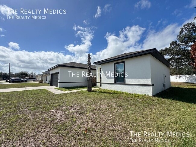 Building Photo - 1820 Snapper Dr