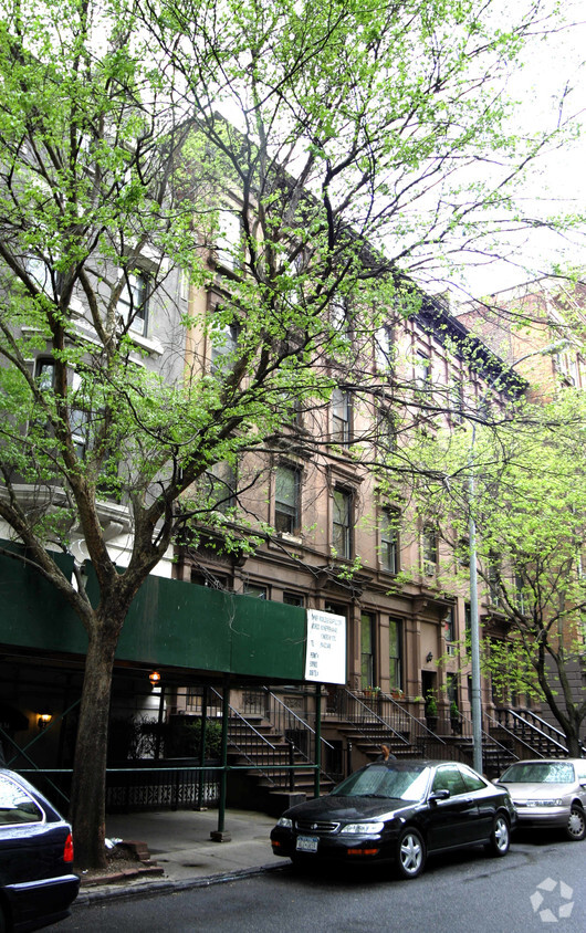 Building Photo - 138 W 82nd St