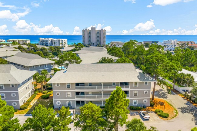 Building Photo - Beachwood Villas
