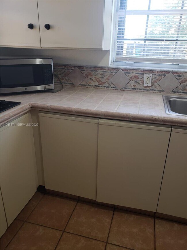 Foto del edificio - 4610 SW 116th Ave