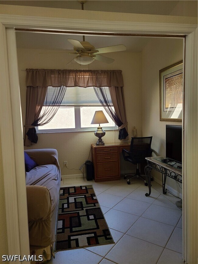 Foto del edificio - 745 Crossfield Cir