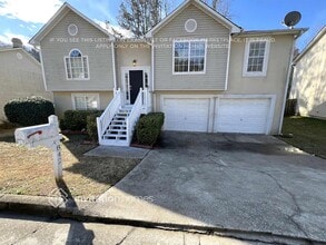 Building Photo - 842 Stonebridge Crescent