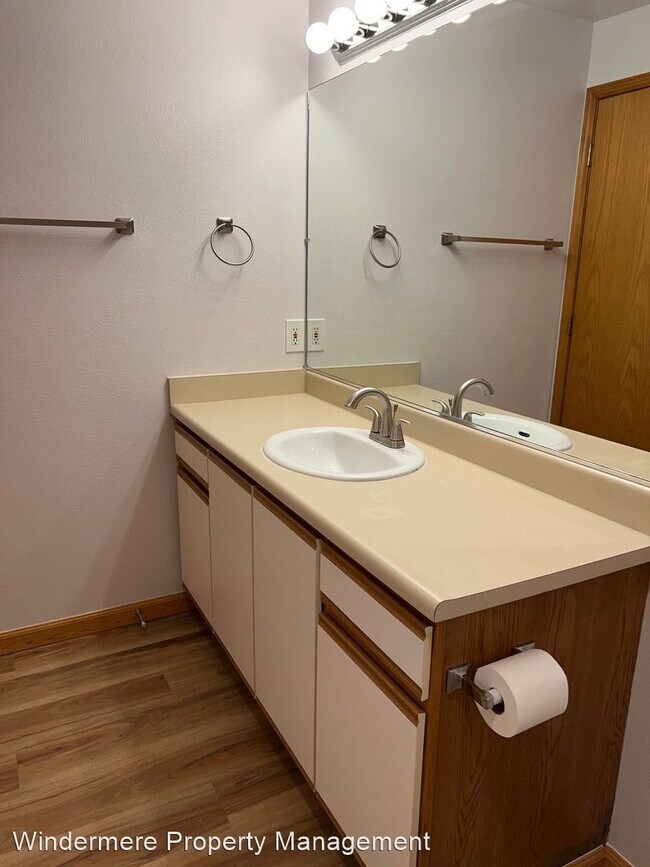 Building Photo - 1 br, 1 bath House - 4244 Wintergreen Circ...
