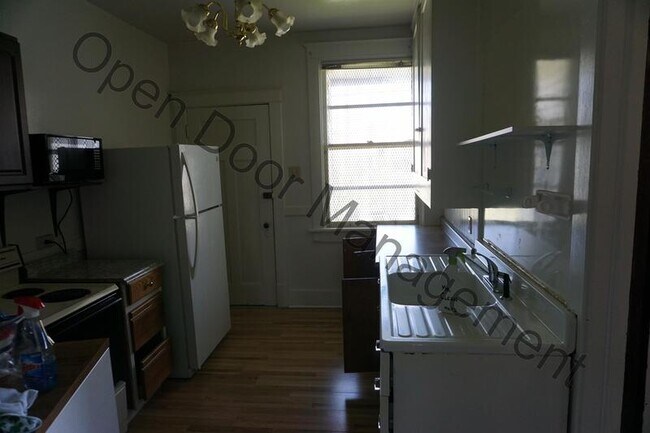 Building Photo - 425 S Idaho St
