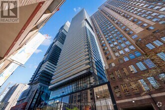 Building Photo - 15-1415 Grenville St