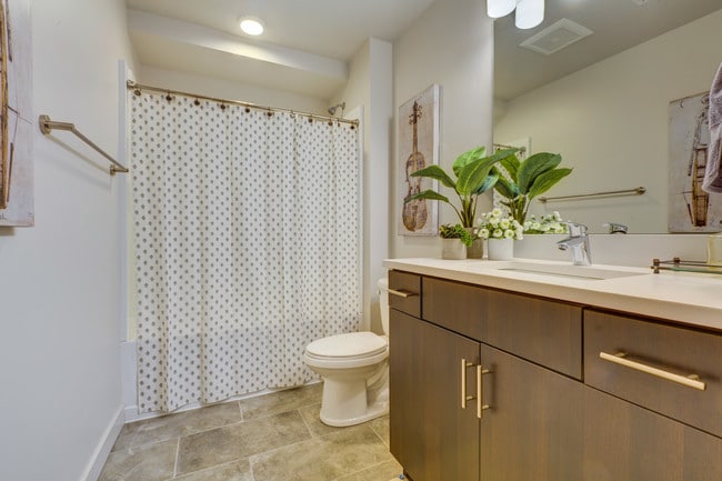 Baño de Madison Studio - Midtown 360