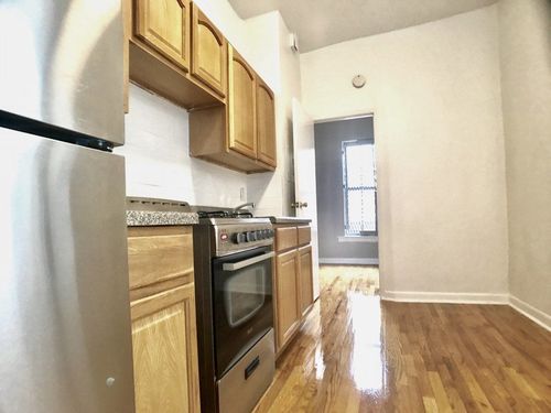 Building Photo - 562 W 149th St