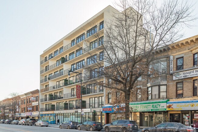 Building Photo - Avanti