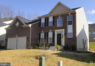 Building Photo - 15190 Santander Dr