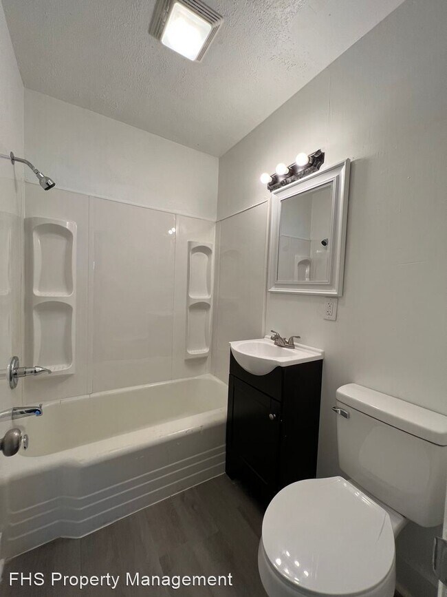 Foto del edificio - 3 br, 2 bath House - 944 S New