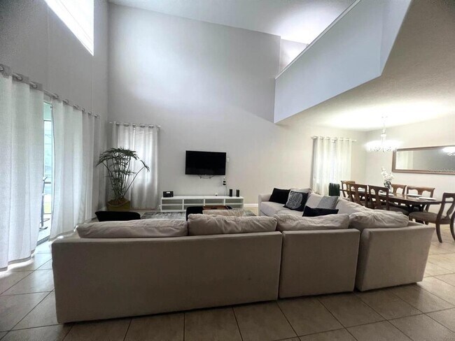 Foto del edificio - 8940 Sugar Palm Rd