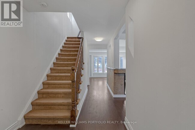 Photo du bâtiment - 37 Banner Crescent