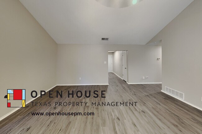 Building Photo - 6306 Big Springs Dr, Arlington
