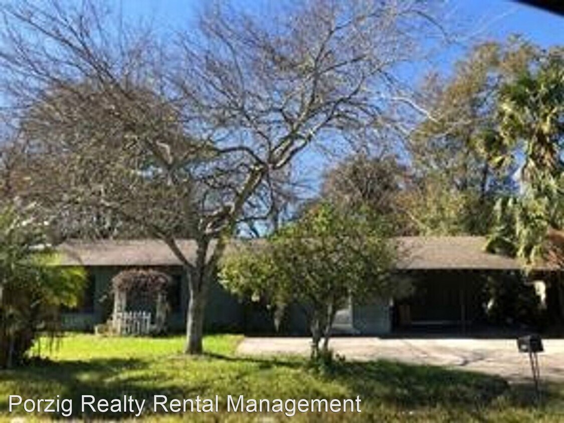 Foto principal - 2981 W Airport Blvd