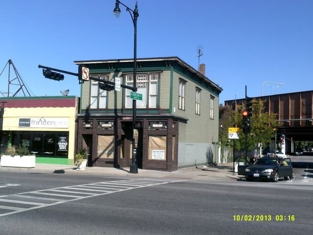 Building Photo - 4200 W Irving Park Rd
