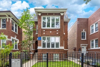 Building Photo - 4930 N Monticello Ave