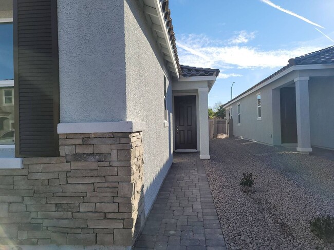 Building Photo - Amazing Brand New 3 Bedroom 2 Bath Single ...