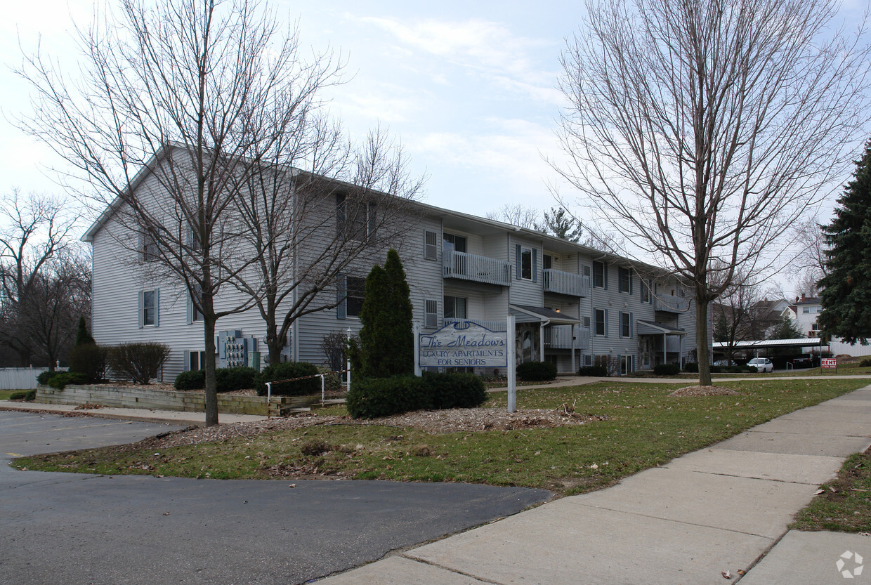 Foto principal - The Meadows Senior Apartments