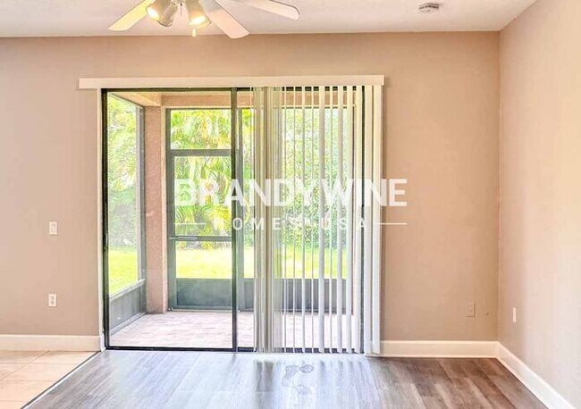 Foto del edificio - 1211 La Fortuna Blvd