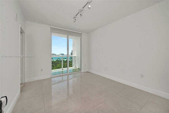Foto del edificio - 3001 Turnberry Way