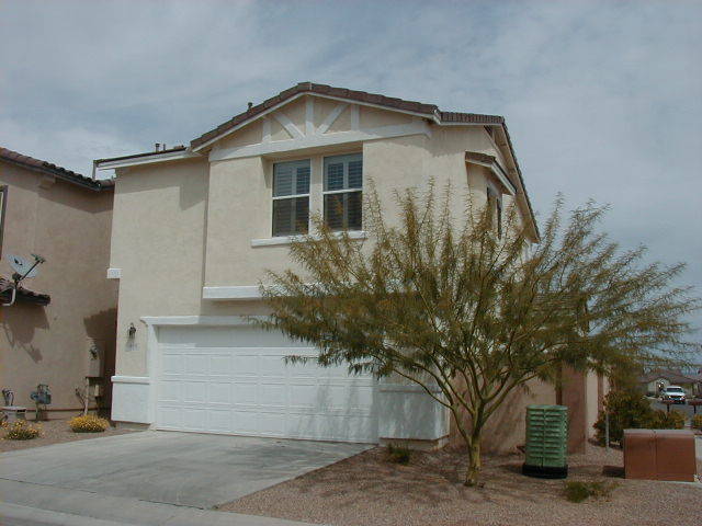 Building Photo - 3 Bedroom 2 Bath Two Story Home in Rancho ...