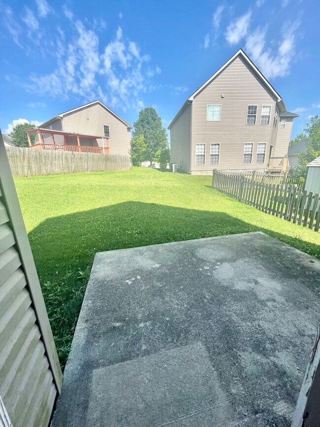 Foto del edificio - 333 Newcastle Ln