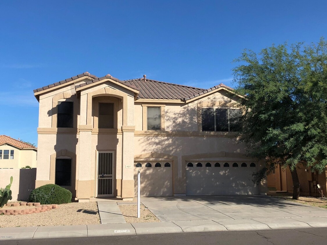Foto principal - 4607 N 93rd Ave
