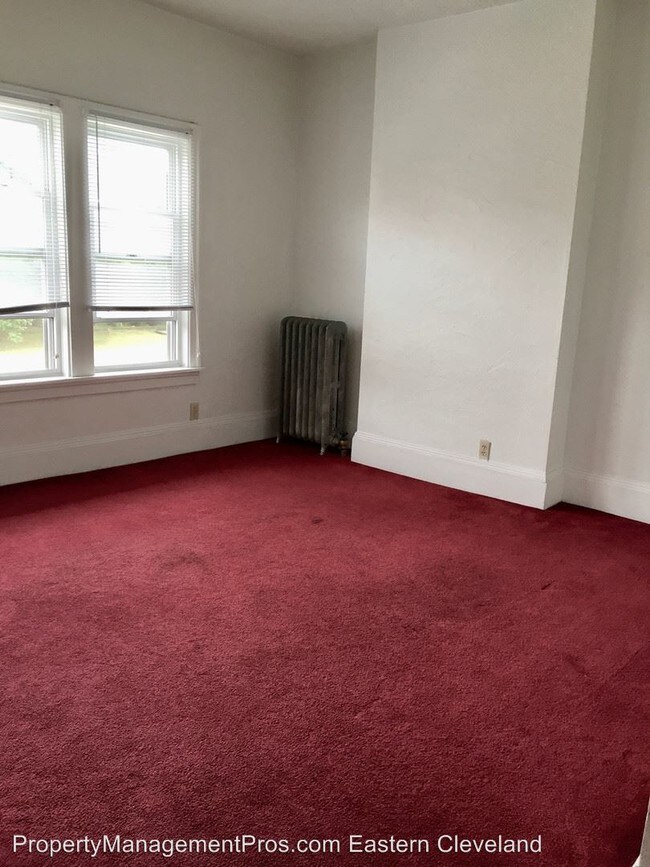 Building Photo - 1 br, 1 bath House - 14038 Superior Ave. #16