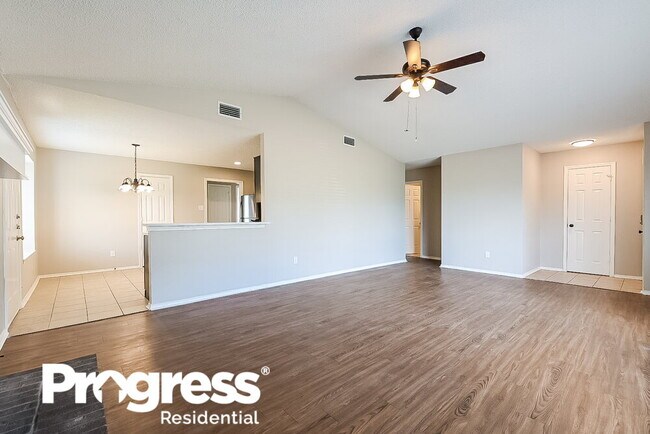 Building Photo - 1027 Meadow Run Dr