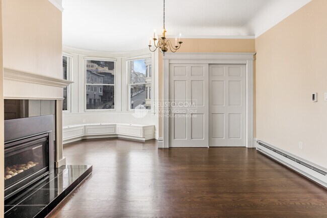Building Photo - 1802 Mason St