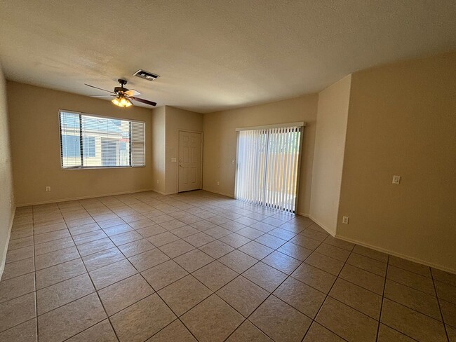Photo - 1257 E Weimer Cir Townhome