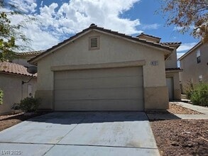 Building Photo - 8721 Shady Pines Dr