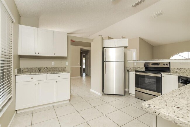 Foto del edificio - 557 Oak Branch Cir