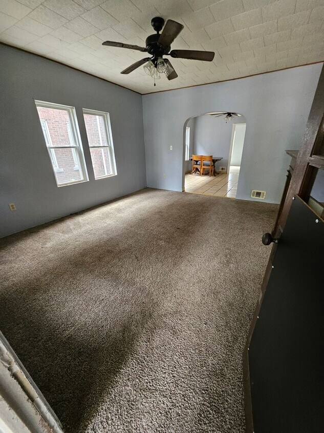 Foto principal - 515 E 5th St