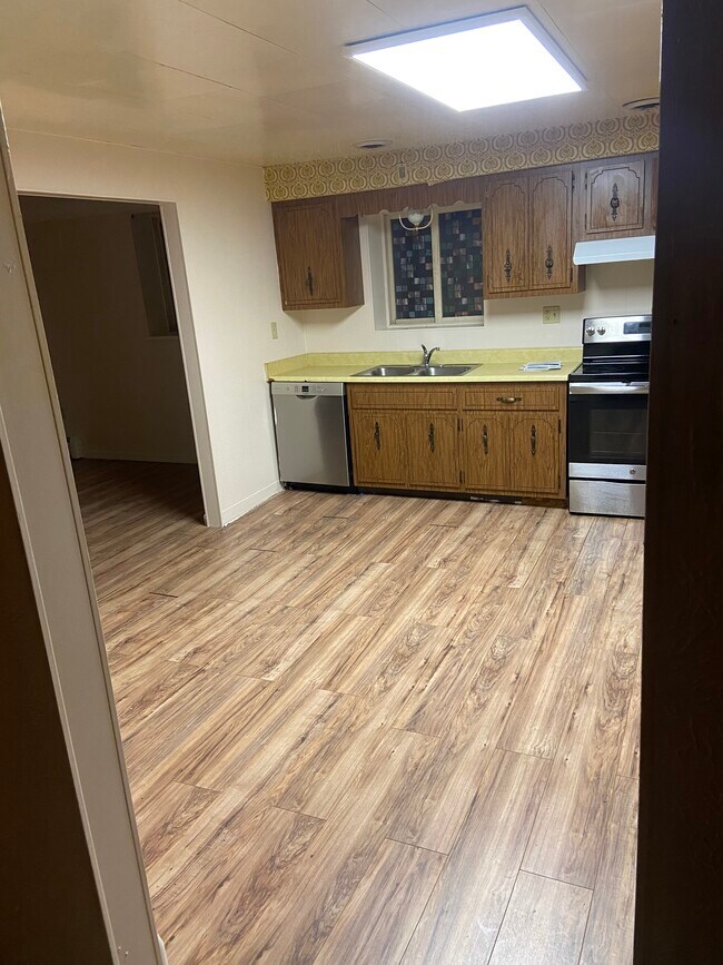 201 Liberty St Unit B, Perryopolis, PA 15473 Apartments in