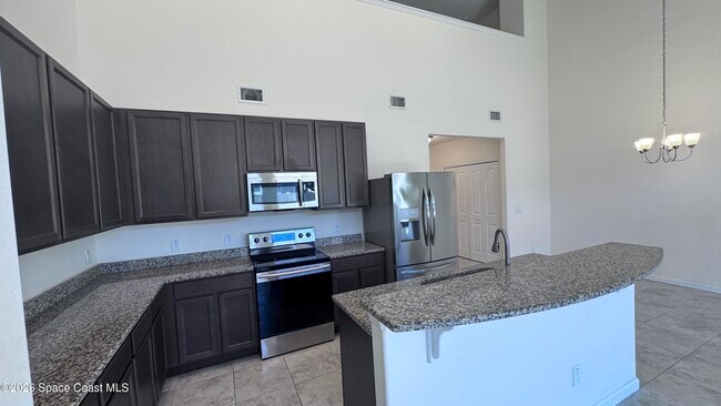 Foto del edificio - 759 Simeon Dr