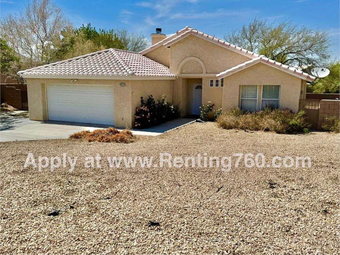 Foto principal - Beautifully Renovated 3-Bed, 2-Bath Home i...