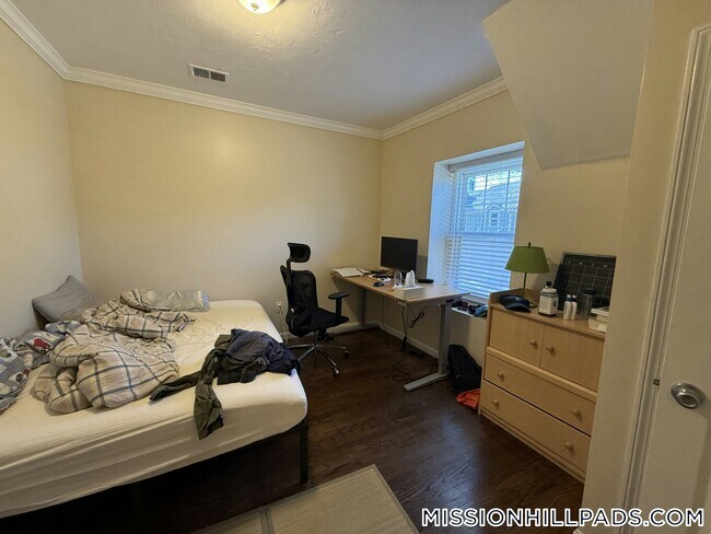 Foto del edificio - 712 Shawmut Ave