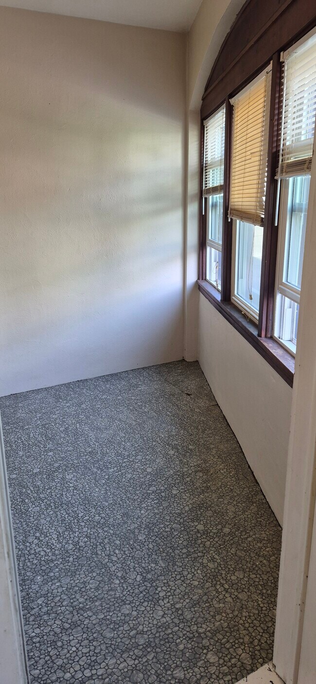Enclosed Porch - 155 Akron St