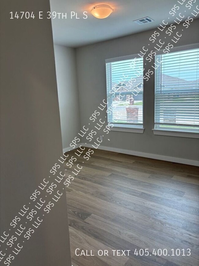 Foto del edificio - 14704 E 39th Pl S