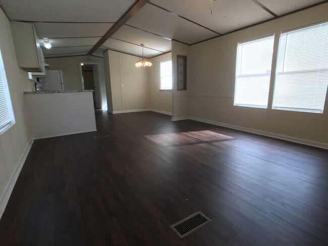 Foto del interior - Grove Point Mobile Homes