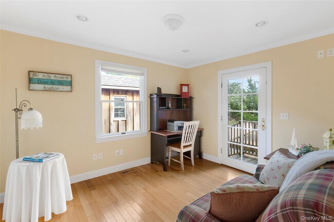 Foto del edificio - 23 Whiting Rd