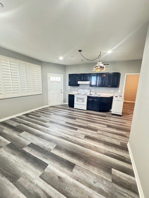 Foto del edificio - 518 S Helberta Ave