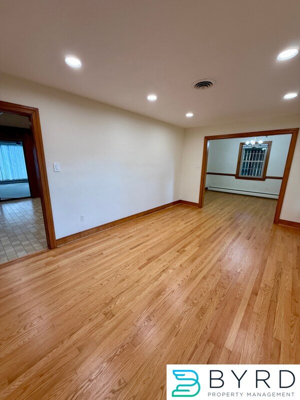 Foto del edificio - 2144 Skipwith Rd