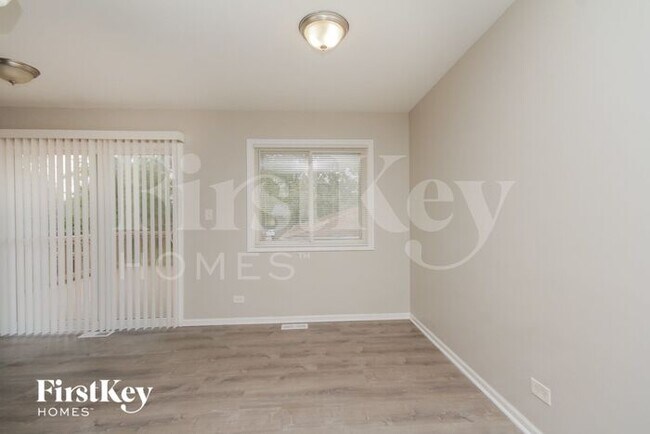 Foto del edificio - 17213 Springtide Ln