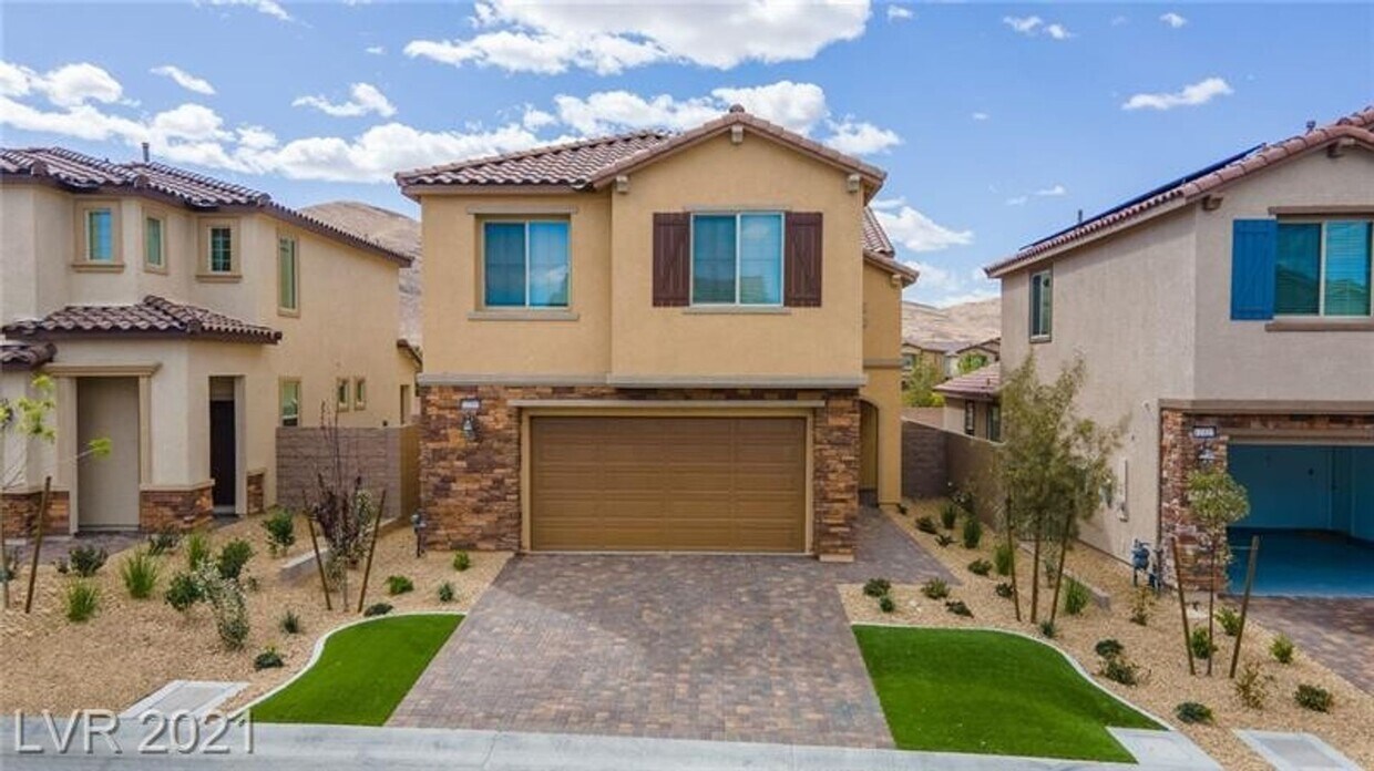 Primary Photo - Brand new home in Southern Highlands!