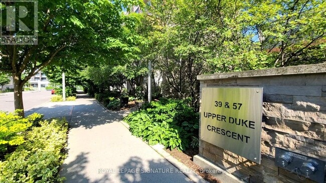 Building Photo - 57 Upper Duke Crescent