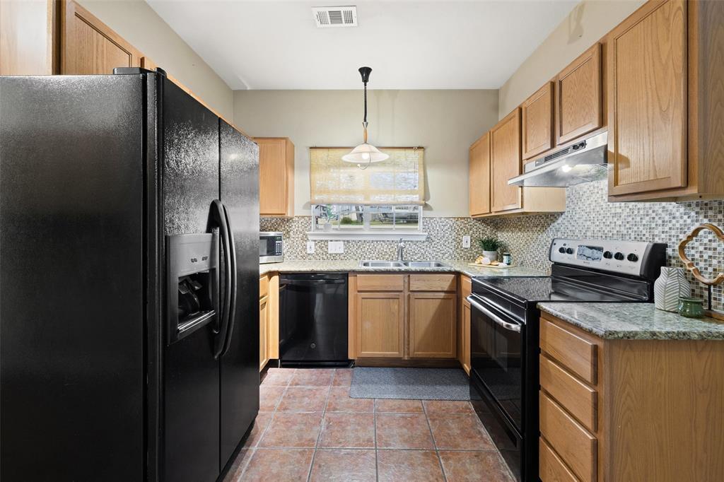 Foto del edificio - 1301 S Quinlan Park Rd